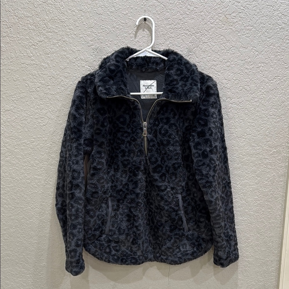 Abercrombie & Fitch Fuzzy Faux Fur Leopard Print Jacket